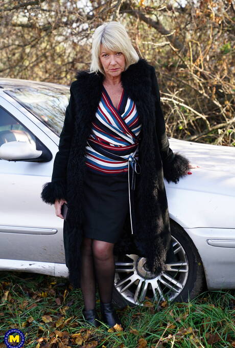 Mature NL invite you to explore free pics featuring hot teen in hardcore gangbang scene