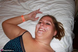 TAC Amateurs pleased to share with you xxx gallery with Gangbang Momma in robbing on dick porn